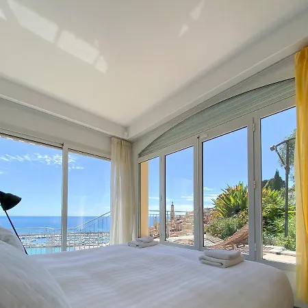 Apartamento L'ensoleillee Vue Panoramique Mer, 250 M De La Et Du Centre *