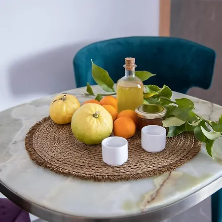 Apartamento L'ensoleillee Vue Panoramique Mer, 250 M De La Et Du Centre Menton